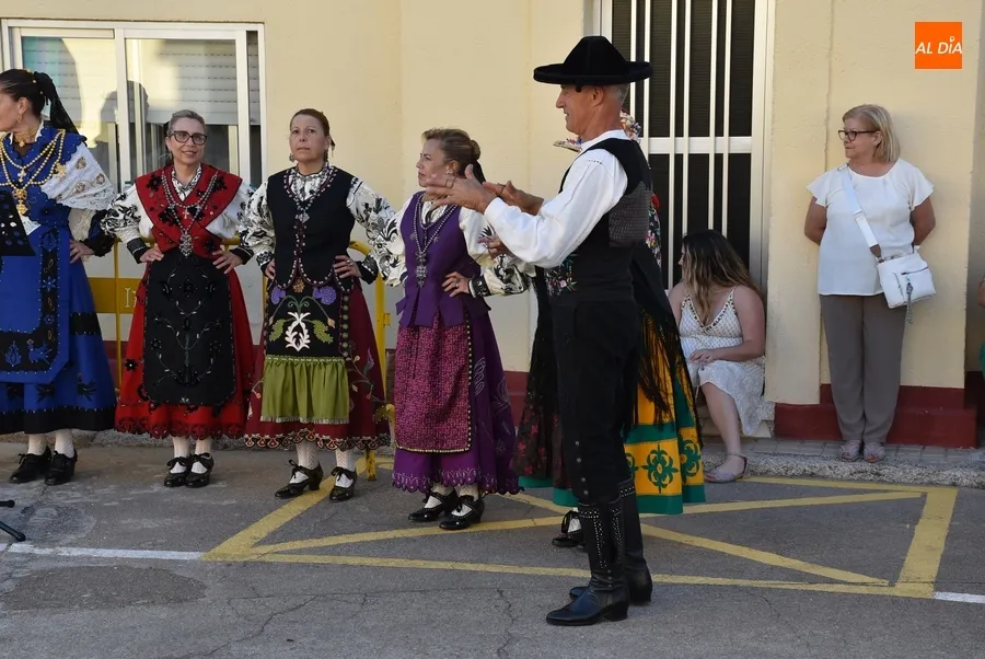 Foto 6 - Al Son del Tamboril regresa al programa festivo del barrio en el que naci&oacute;