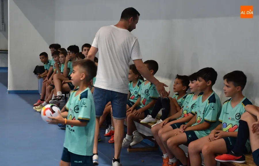 Foto 8 - Clausurado con el cl&aacute;sico sorteo de regalos el 5&ordm; Campus de Jos&eacute; Ruiz