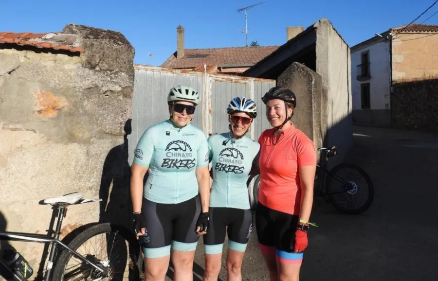 Foto 6 - Retortillo retoma su Ruta del Yeltes con victorias de Jakub Stanislaw e Isabel Aguadero