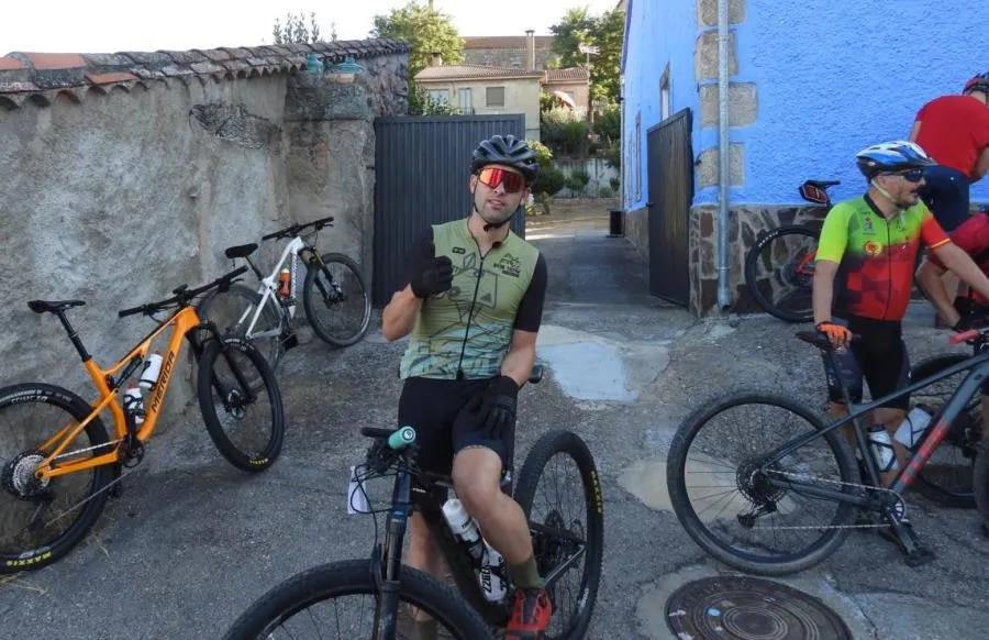Foto 11 - Retortillo retoma su Ruta del Yeltes con victorias de Jakub Stanislaw e Isabel Aguadero