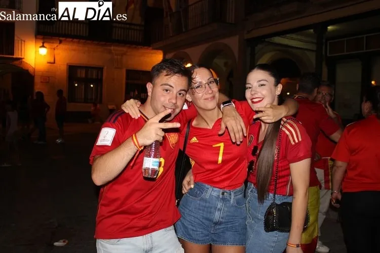 Foto 11 - Alba de Tormes celebra la cuarta Eurocopa de la Selecci&oacute;n Espa&ntilde;ola