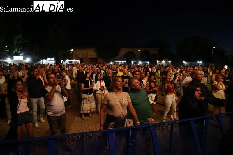 Espectáculo ‘La Edad de Oro del Pop Español’ en Santa Marta. Fotos: David Sañudo
