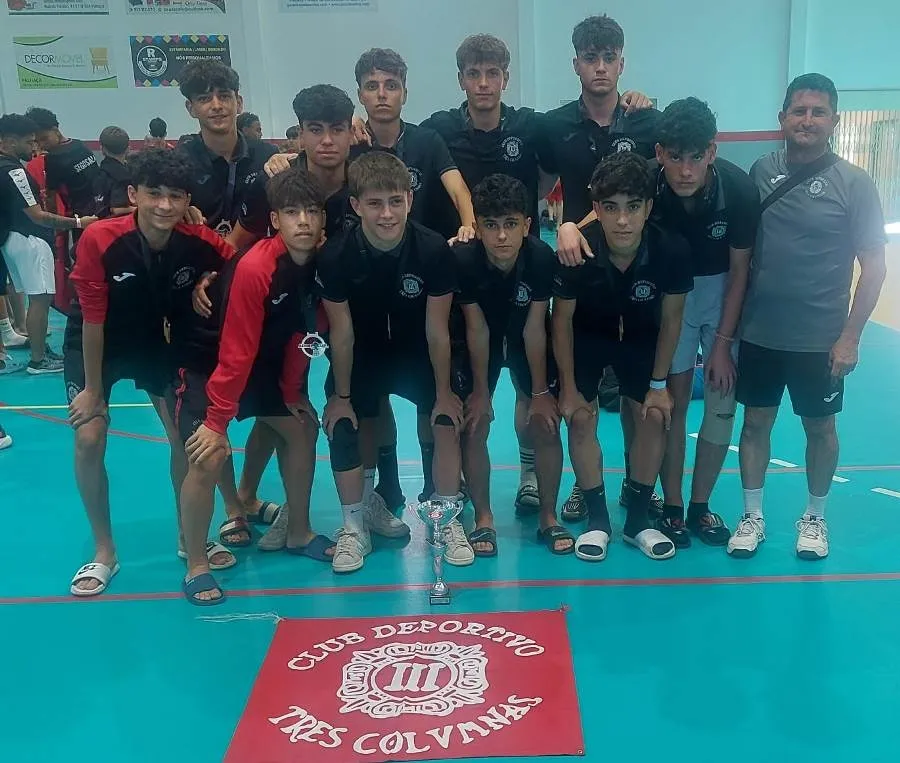 Foto 2 - Suerte dispar para los equipos del III Columnas en la &uacute;ltima jornada de la ADREP Cup