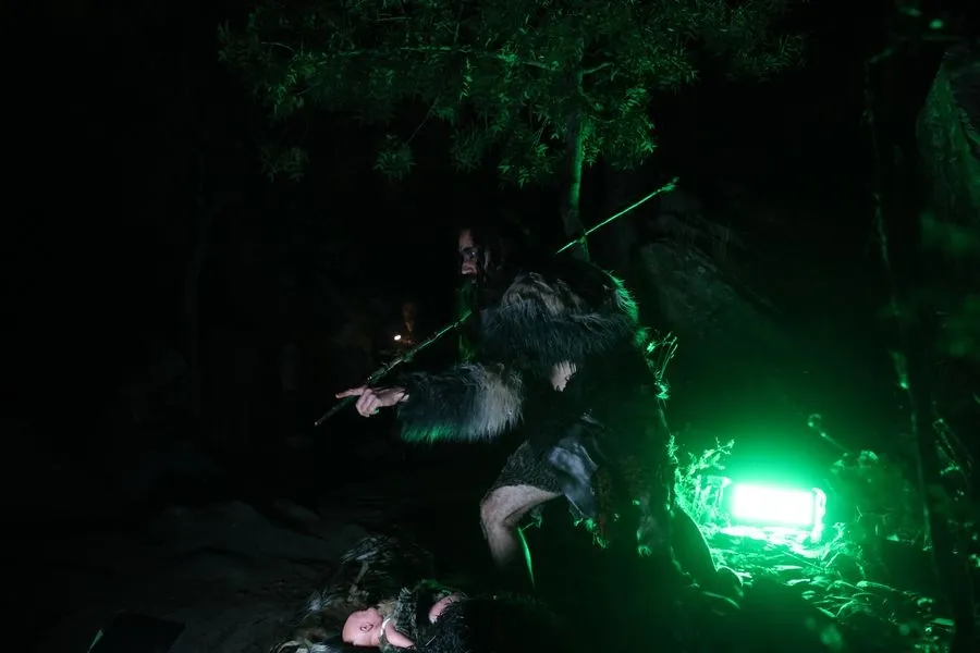 Foto 5 - Estrenado con doble lleno en el Yacimiento de Siega Verde el montaje &lsquo;Neonatus&rsquo;