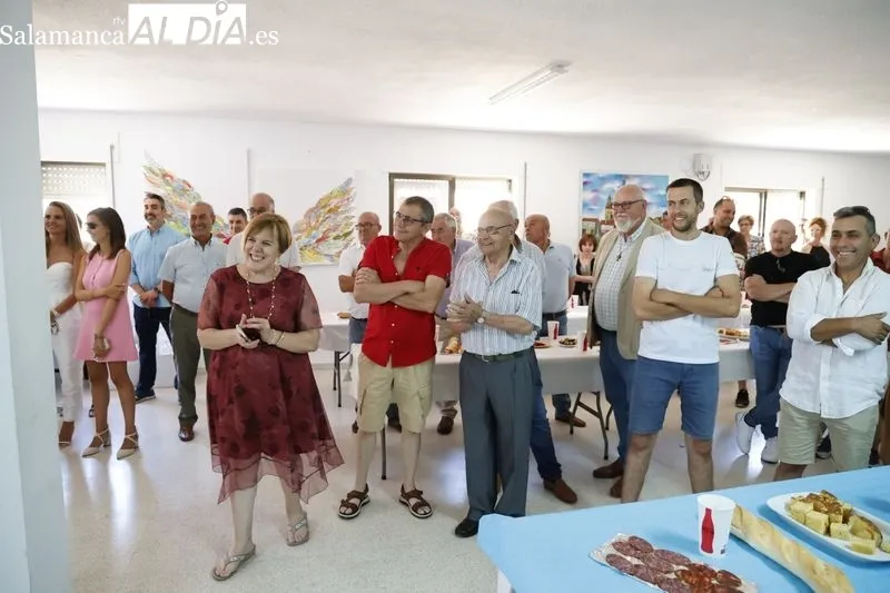 Homenaje a Antonio Rollán, de Autoescuelas El Pilar, en Forfoleda. Fotos: David Sañudo.
