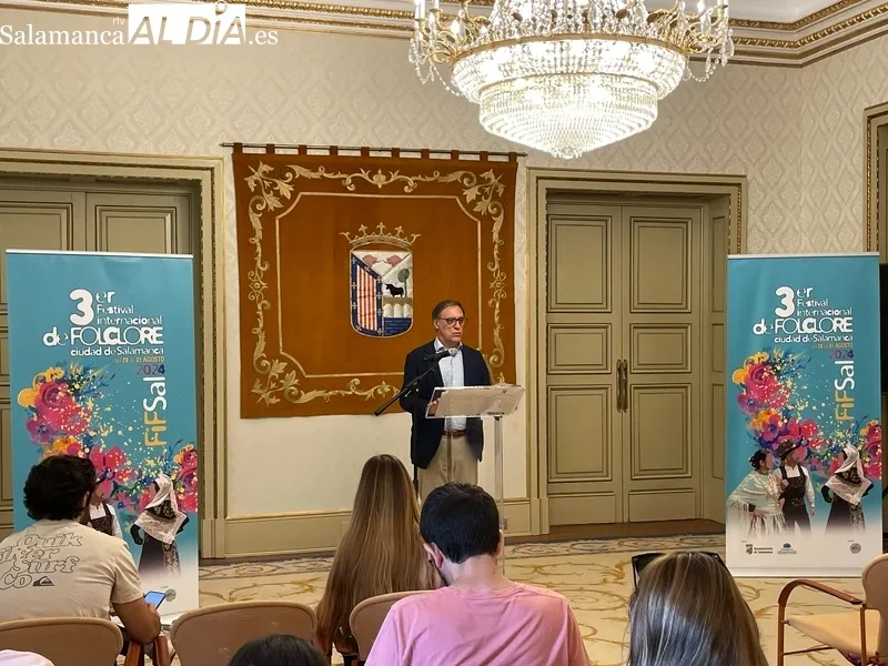 Presentación del III Festival Internacional de Folclore Ciudad de Salamanca. Fotos: Miguel González.