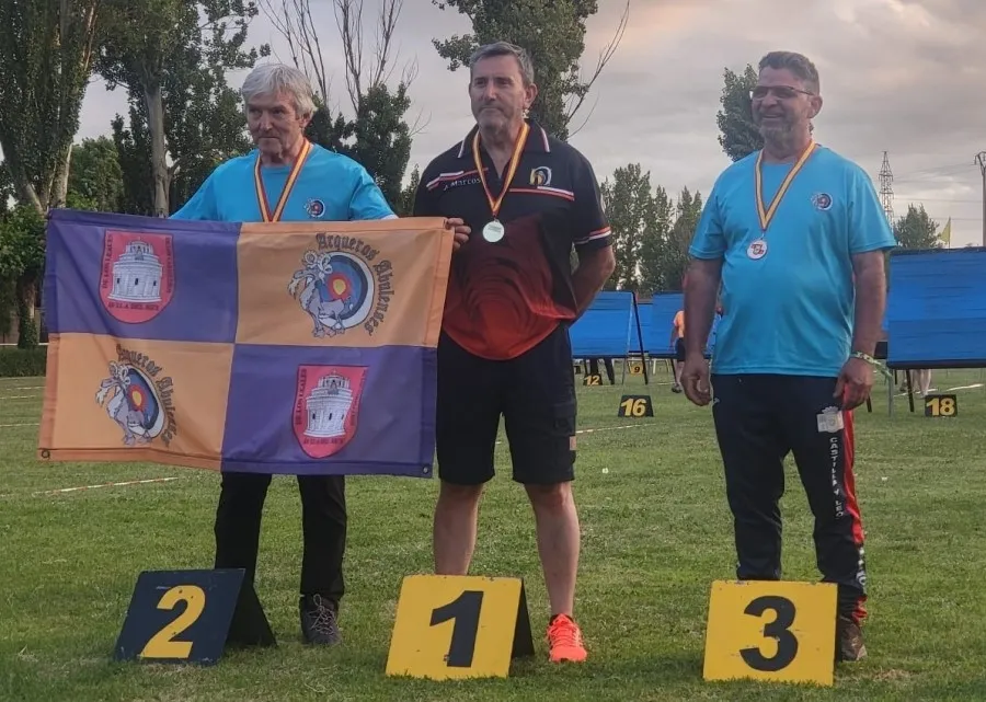 Foto 2 - ArcoMir&oacute;briga se cuelga tres oros en el Campeonato de Castilla y Le&oacute;n al Aire Libre