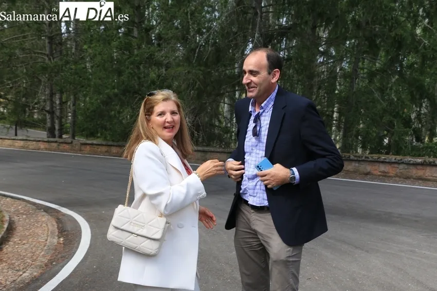Entrega de diplomas del curso de inmersión lingüística al inglés organizado por Iberdrola y la JCyL en Villarino / CORRAL  