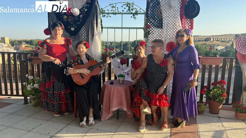 Foto 2 - La asociaci&oacute;n de mujeres de Alba de Tormes celebra el verano