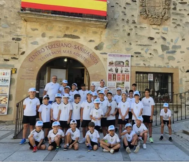 Foto 2 - La VII edici&oacute;n del Campus de Verano de F&uacute;tbol llega a su final