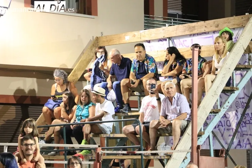 Inicio de las fiestas de Sobradillo en honor a Santiago Apóstol / CORRAL  