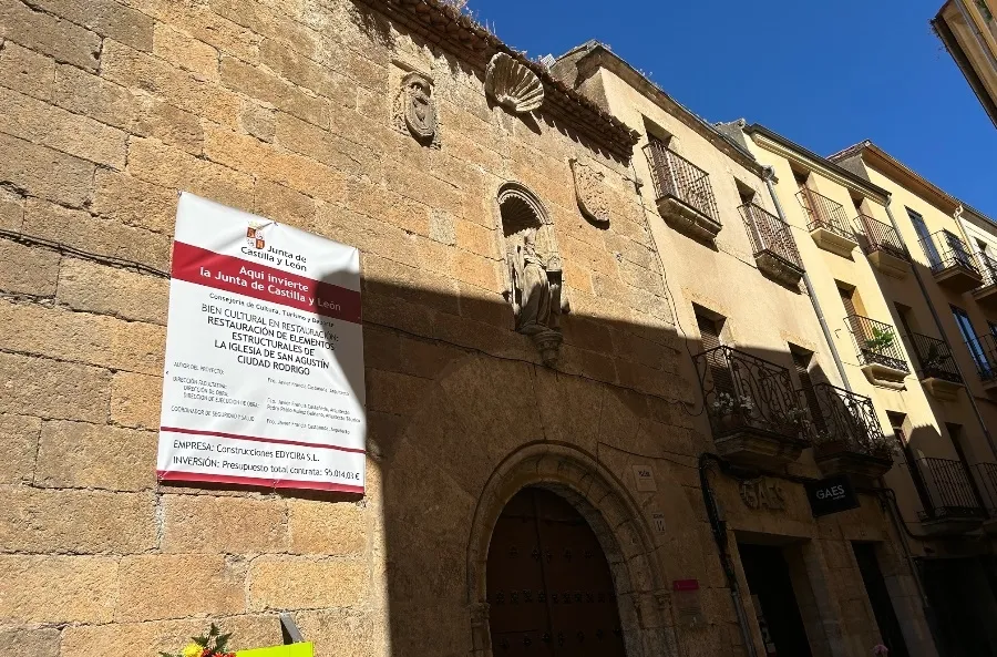 Foto 2 - Prosiguen las obras de restauraci&oacute;n de la b&oacute;veda de la Iglesia de San Agust&iacute;n