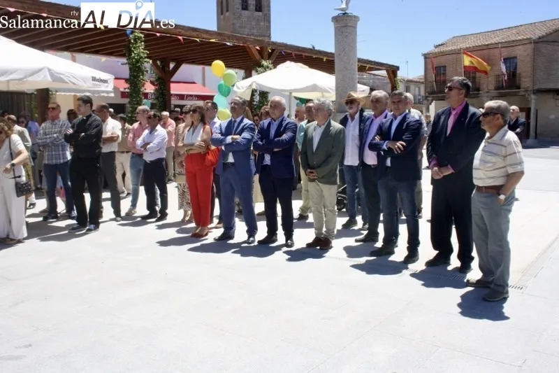 Foto 4 - Mancera de Abajo arranca sus fiestas en honor a la patrona, la virgen del Rosario, apostando por la uni&oacute;n vecinal frente a la despoblaci&oacute;n