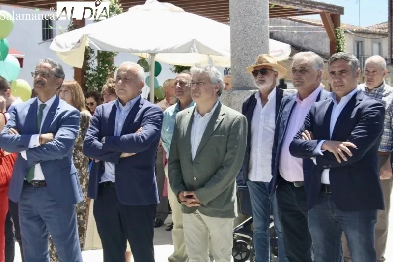 Foto 3 - Mancera de Abajo arranca sus fiestas en honor a la patrona, la virgen del Rosario, apostando por la uni&oacute;n vecinal frente a la despoblaci&oacute;n