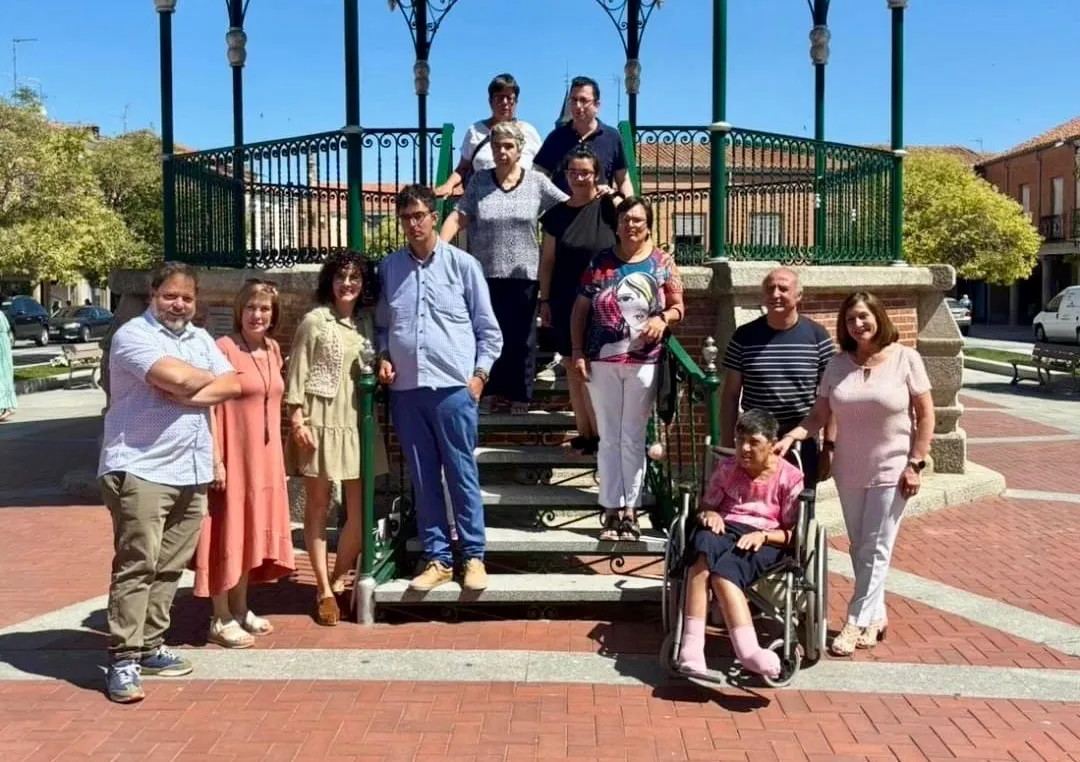 Foto 2 - UniverUsal despide el curso y da la bienvenida al verano con un cercano acto de clausura y una graduaci&oacute;n