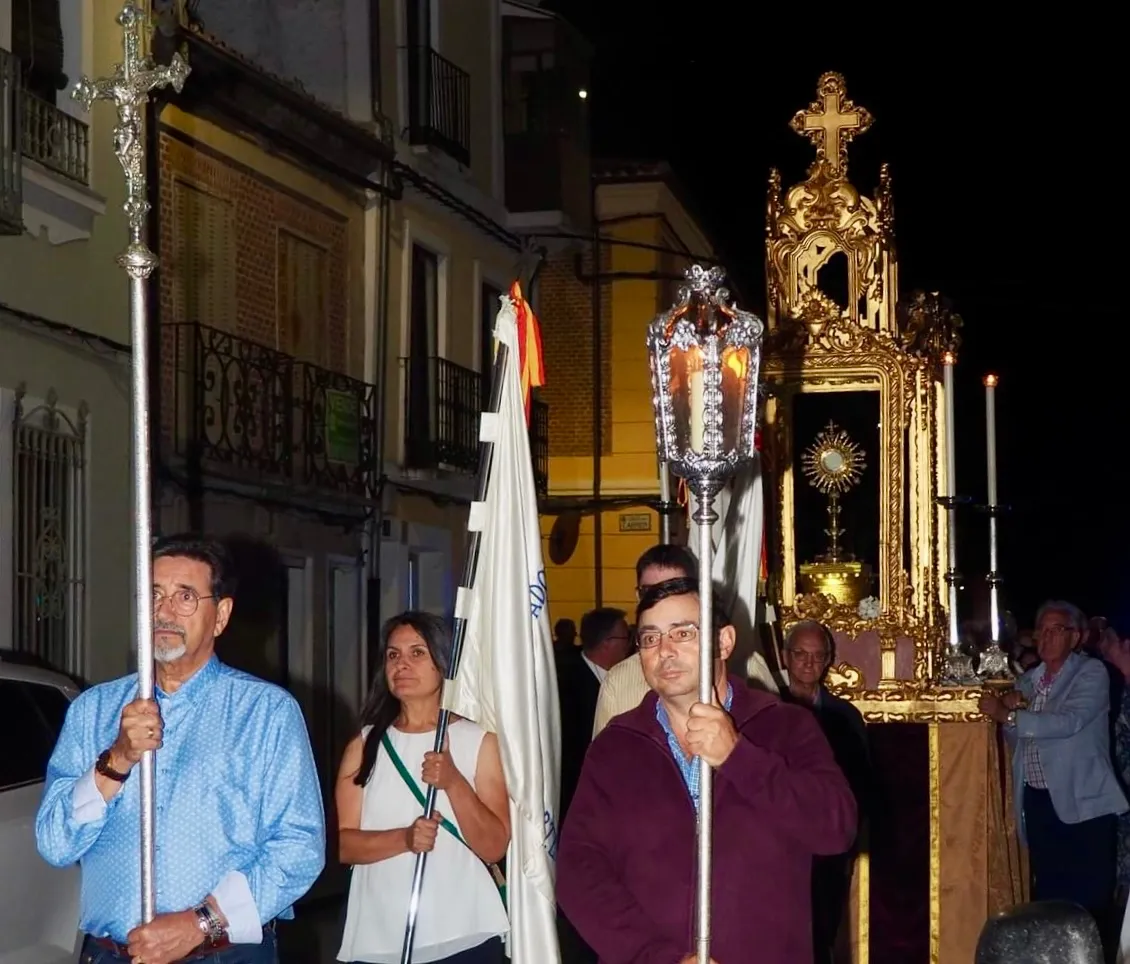Foto 10 - Fieles de diferentes puntos de la geograf&iacute;a se encuentran en la ciudad para vivir la Vigilia de las Espigas de la Adoraci&oacute;n Nocturna