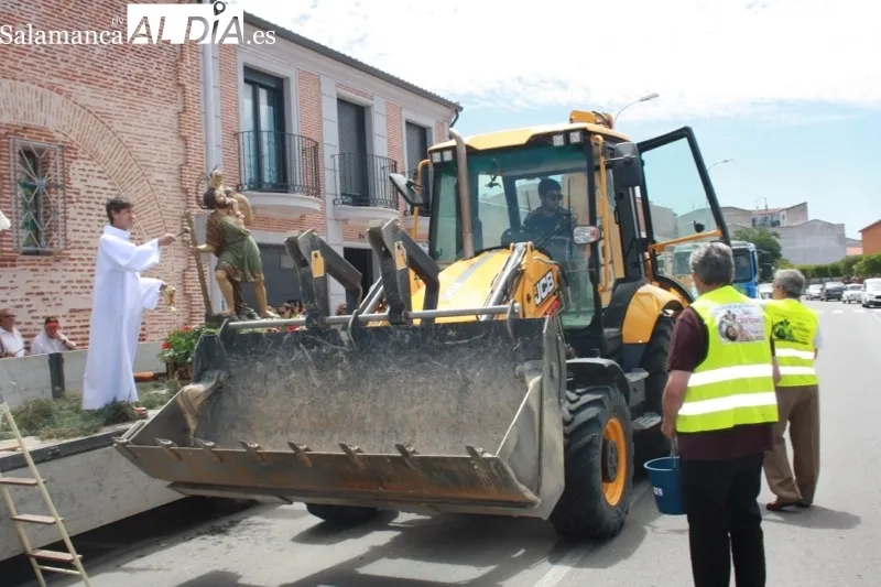 Foto 10 - San Cristobal ofrece toda su protecci&oacute;n a los conductores pe&ntilde;arandinos