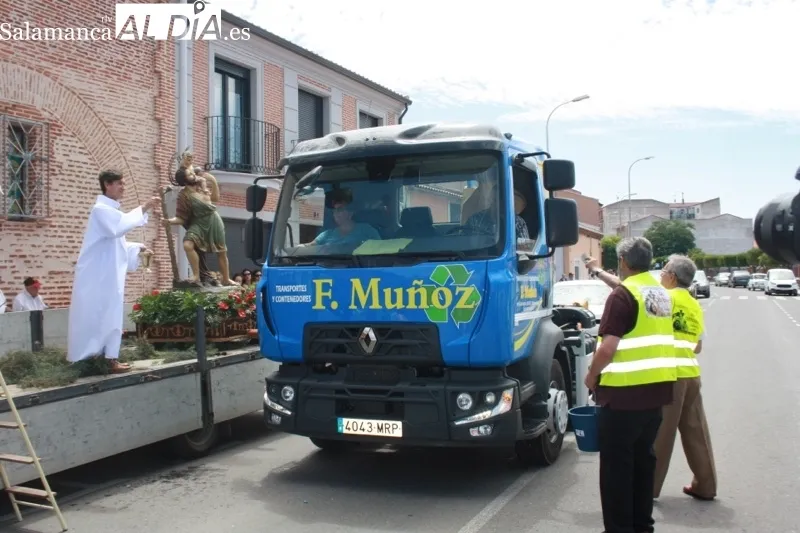 Foto 9 - San Cristobal ofrece toda su protecci&oacute;n a los conductores pe&ntilde;arandinos