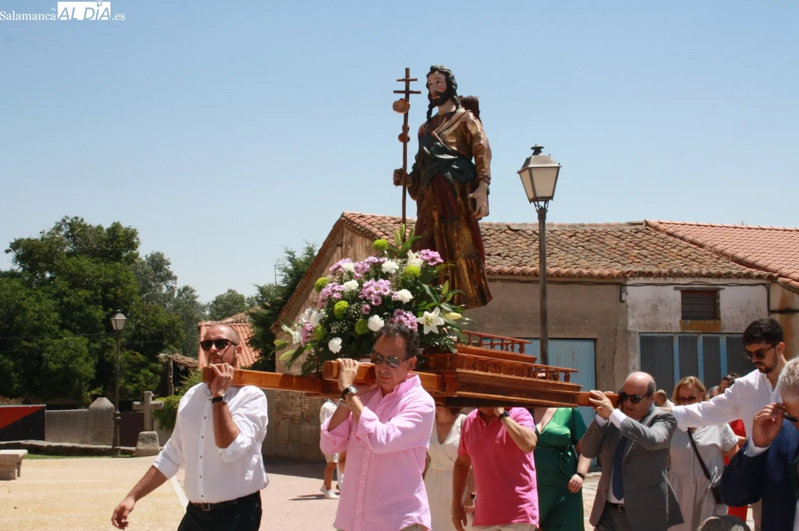Foto 5 - Multitudinario acompa&ntilde;amiento de los santiagueses al Apostol en el d&iacute;a grande de sus fiestas patronales