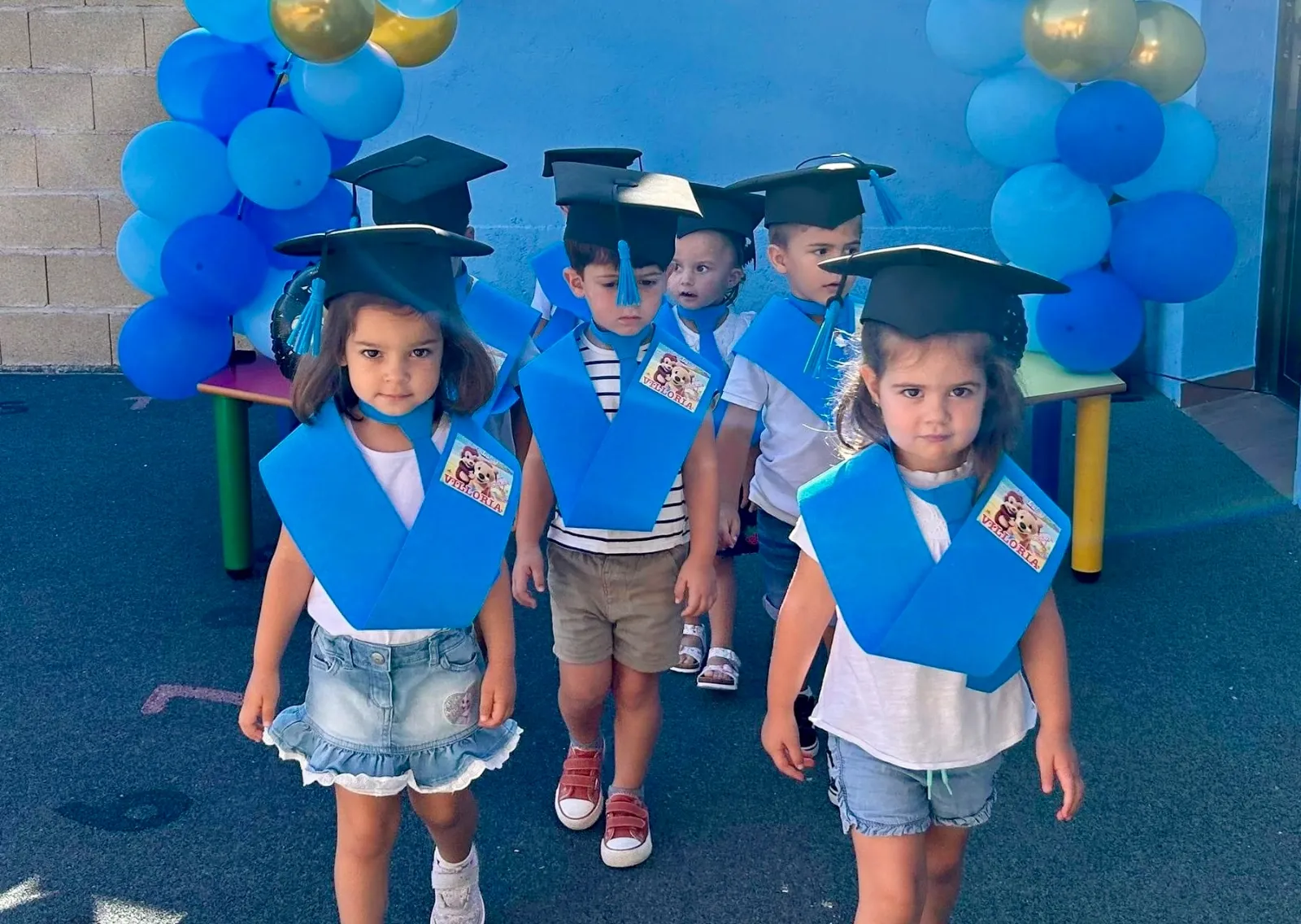 Foto 4 - Una divertida fiesta de graduaci&oacute;n finaliza el curso en la escuela infantil Garabato de Villoria