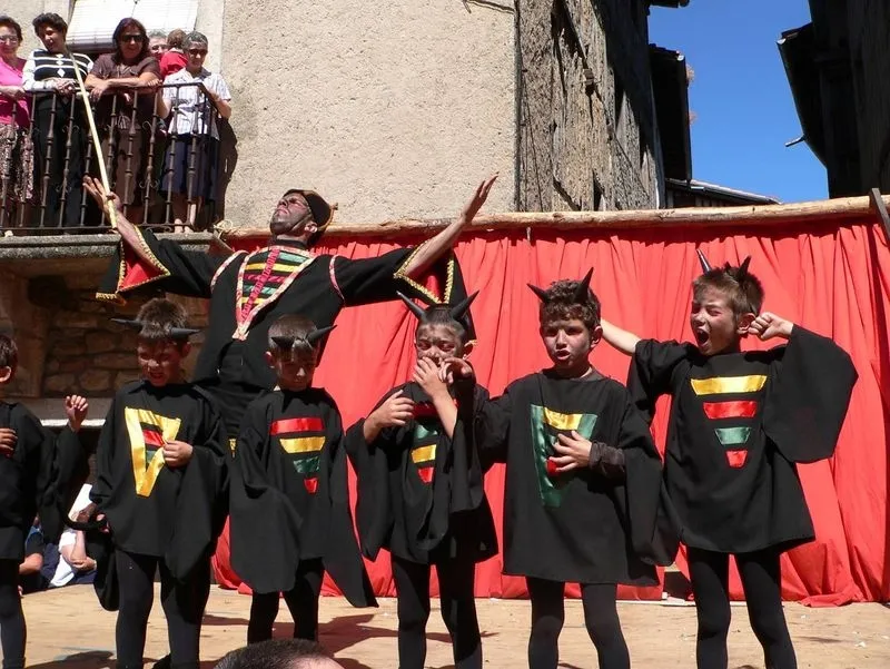 Representación de la Loa de la Asunción de Nuestra Señora. Fotos: Junta de Castilla y León.