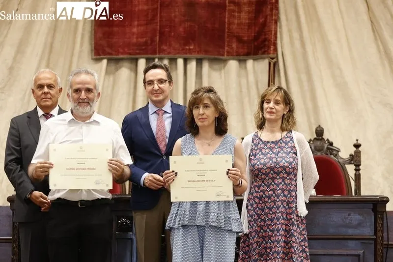 Entrega de los premios por las mejores calificaciones de la EBAU en la Universidad de Salamanca. Foto de David Sañudo