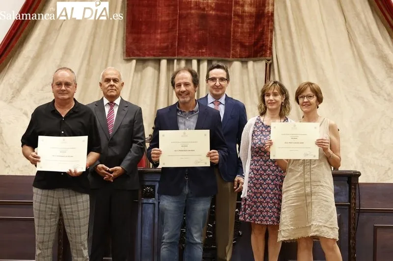 Entrega de los premios por las mejores calificaciones de la EBAU en la Universidad de Salamanca. Foto de David Sañudo