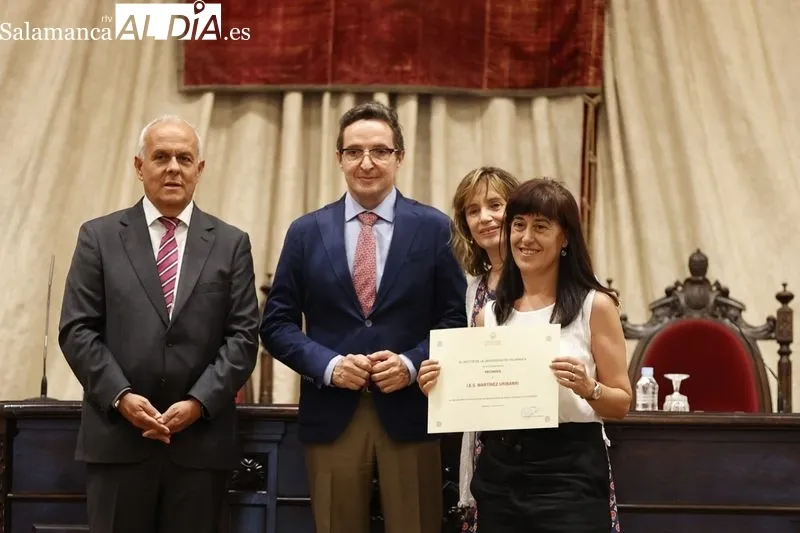 Entrega de los premios por las mejores calificaciones de la EBAU en la Universidad de Salamanca. Foto de David Sañudo