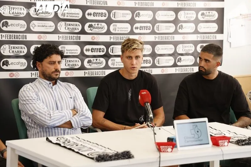 Presentación de Dani García, Eudald Vergés y David Rabadán como jugadores de Unionistas. Foto de David Sañudo