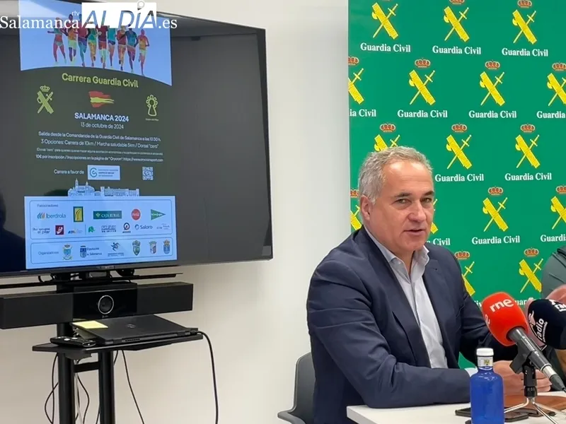 Presentación de la “Carrera Solidaria Guardia Civil de Salamanca”. Fotos: Miguel González.