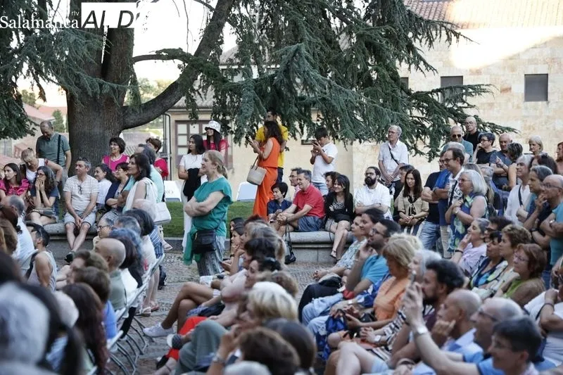 Salamanca Expreso, obra de Intrussión Teatro en el Patio Chico. Fotos: David Sañudo.