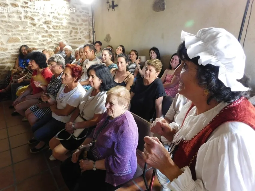 Representación de la obra 'Buscando a Nebrija' en Villar de Peralonso  