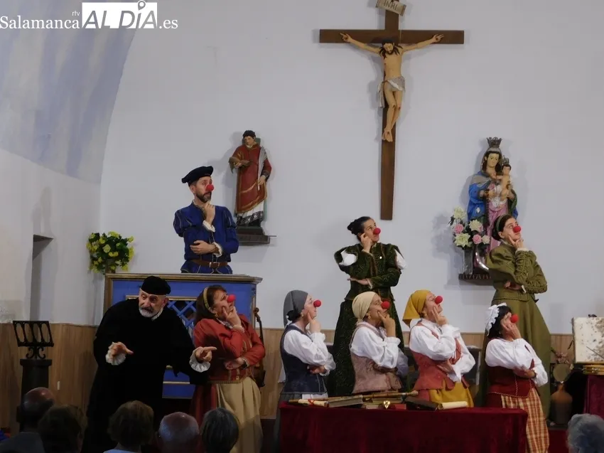 Representación de la obra 'Buscando a Nebrija' en Villaseco de los Gamitos 