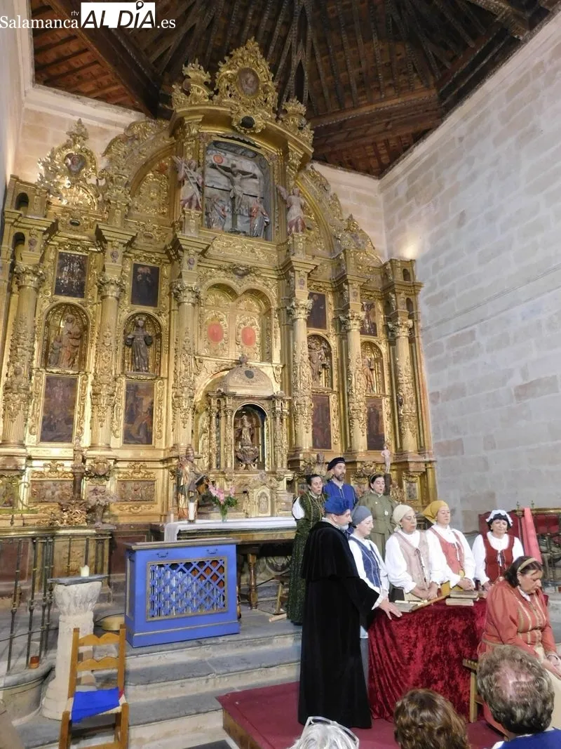 La iglesia parroquial de San Cornelio y San Cipriano de Villaverde de Guareña abrió sus puertas al montaje de Denis Rafter 