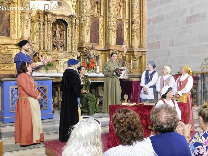 La iglesia parroquial de San Cornelio y San Cipriano de Villaverde de Guareña abrió sus puertas al montaje de Denis Rafter 