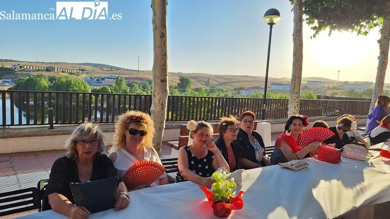 Foto 12 - La asociaci&oacute;n de mujeres de Alba de Tormes celebra el verano