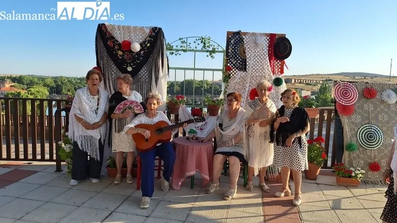 Foto 11 - La asociaci&oacute;n de mujeres de Alba de Tormes celebra el verano