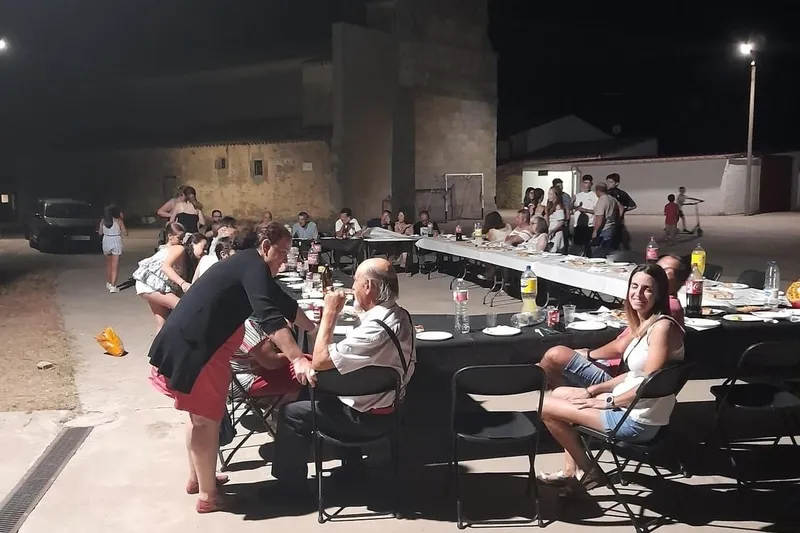 Tarde teatro y merienda en Campo de Ledesma