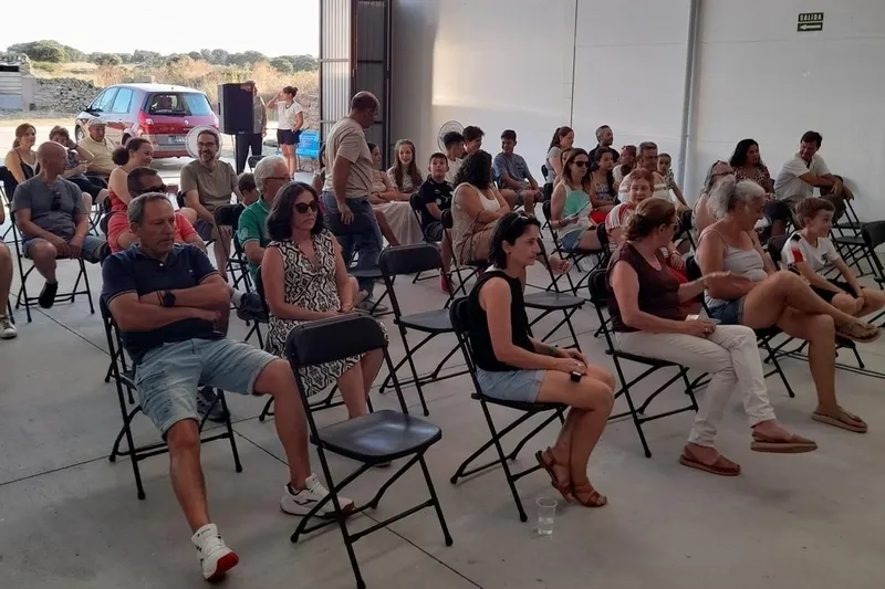 Tarde teatro y merienda en Campo de Ledesma