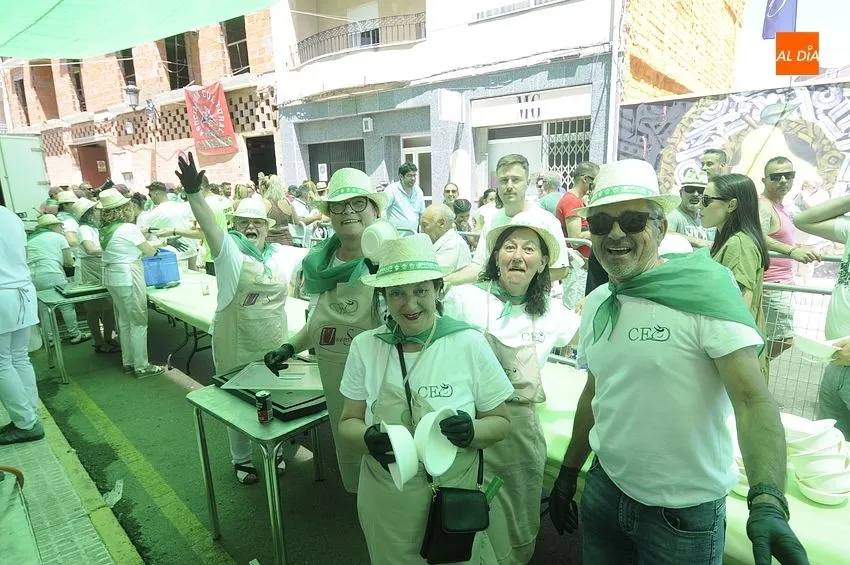 Comida popular Comisión de Festejos / Fotos: Adrián M.Pastor