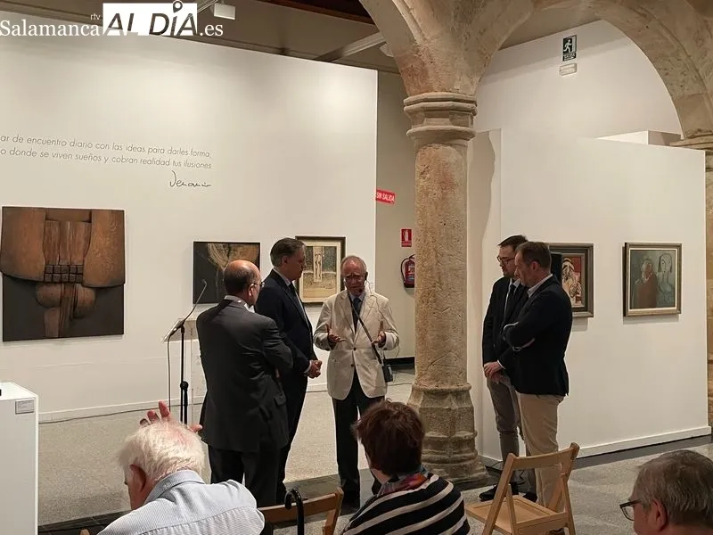 Muestra “Un legado de amistad”, un homenaje a artistas vinculados a Venancio Blanco, en la Sala de Exposiciones de Santo Domingo. Foto de Miguel González