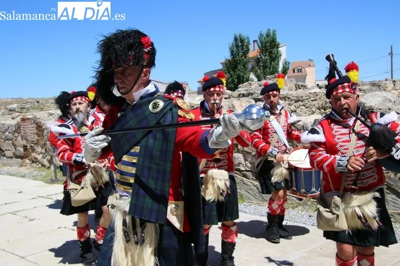 Foto 6 - Alba de Tormes conmemora con un desfile la Batalla de Arapiles