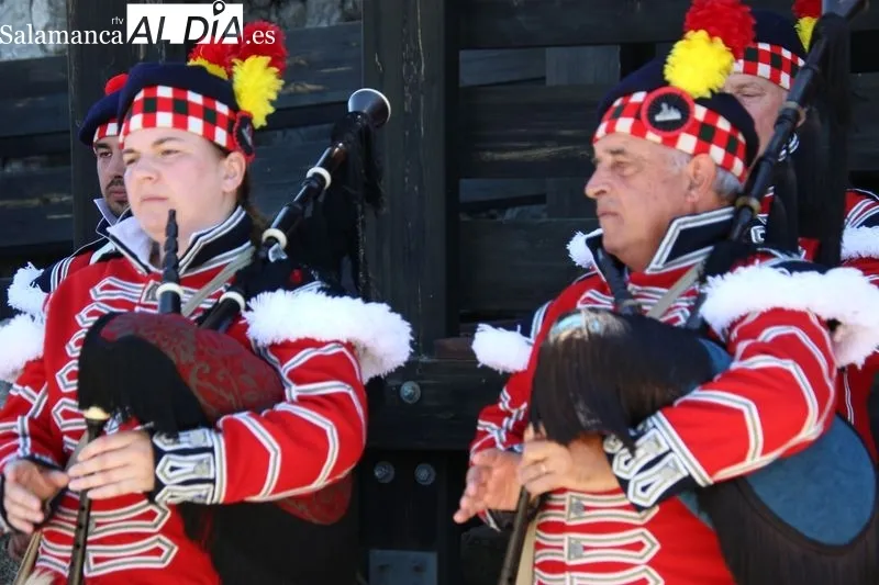 Foto 4 - Alba de Tormes conmemora con un desfile la Batalla de Arapiles