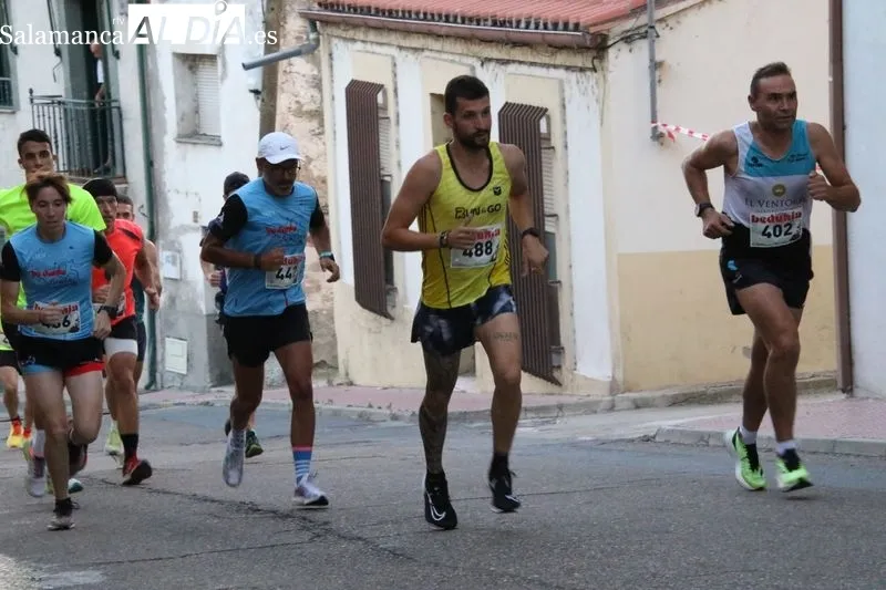 Foto 15 - Alberto Herrera y Esther Cruz ganan la Carrera Nocturna de Alba de Tormes
