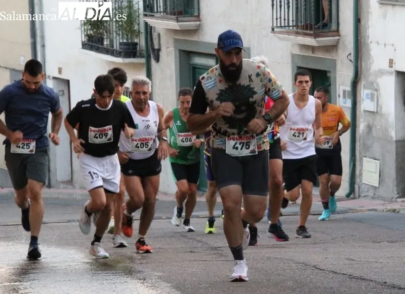 Foto 13 - Alberto Herrera y Esther Cruz ganan la Carrera Nocturna de Alba de Tormes