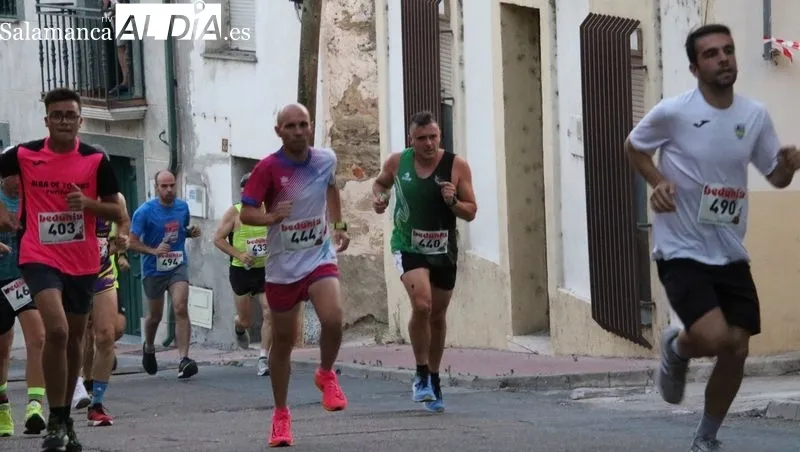 Foto 12 - Alberto Herrera y Esther Cruz ganan la Carrera Nocturna de Alba de Tormes