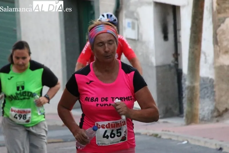 Foto 3 - Alberto Herrera y Esther Cruz ganan la Carrera Nocturna de Alba de Tormes