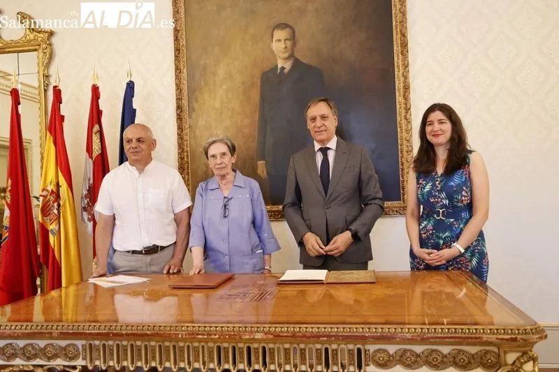 Presentación en el Ayuntamiento del acuerdo con Cáritas Salamanca. Foto de David Sañudo