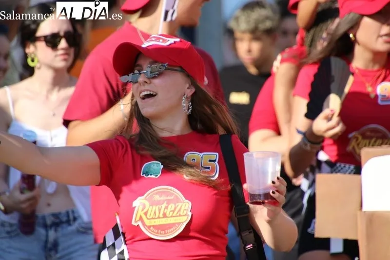 Foto 6 - Colorido, musical y deslumbrante fin de fiestas en Galinduste