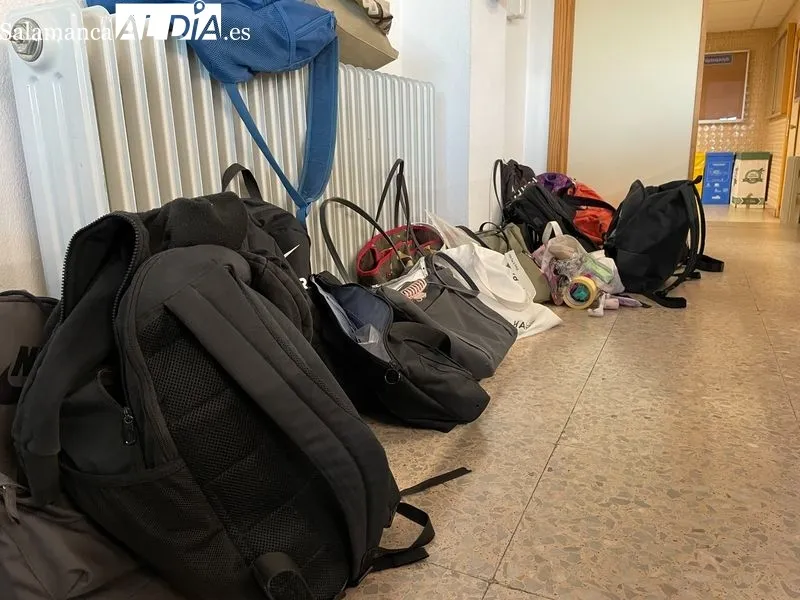 Preparativos del primer examen de la convocatoria de julio de la EBAU en la Facultad de Ciencias. Foto de Miguel González